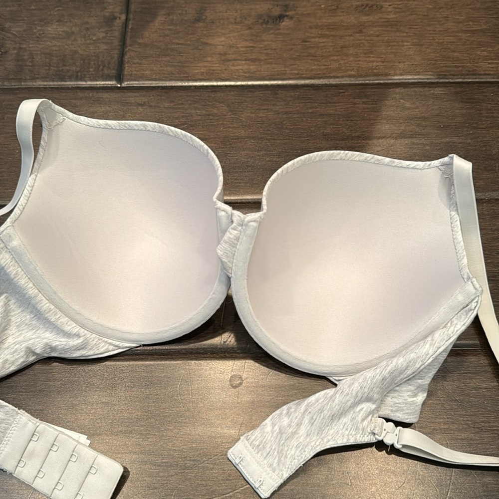 ❤️3/$30 Old Navy Bra - Picture 8 of 10